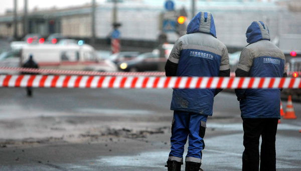 Прорыв трубы с горячей водой в Санкт-Петербурге